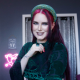 How do I hold my rainbow hair coloration from fading shortly?